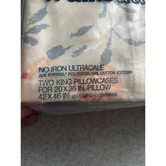 Vintage Wamsutta Ultracale Queen Fitted Sheet - with Matching King Pillowcases - Picture 4 of 6